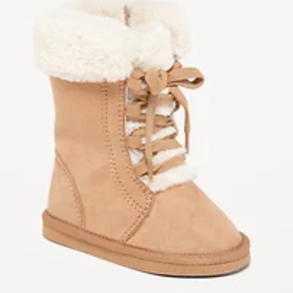 NEW  OLD NAVY Tan lace up Fur Winter warm lined Boots 11 Toddler - Picture 1 of 12